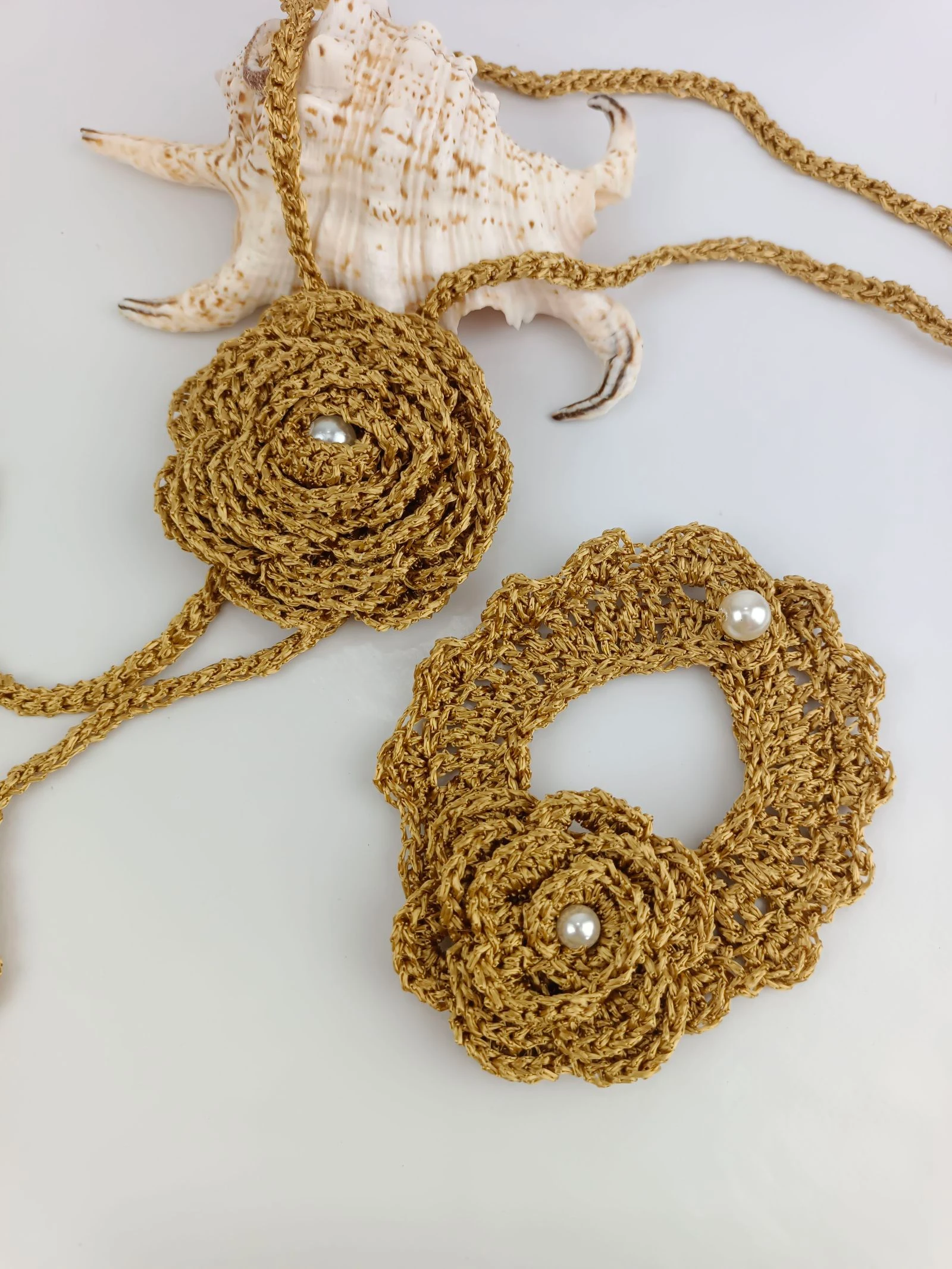 Conjunto de colar e pulseira cor dourada – photo 4
